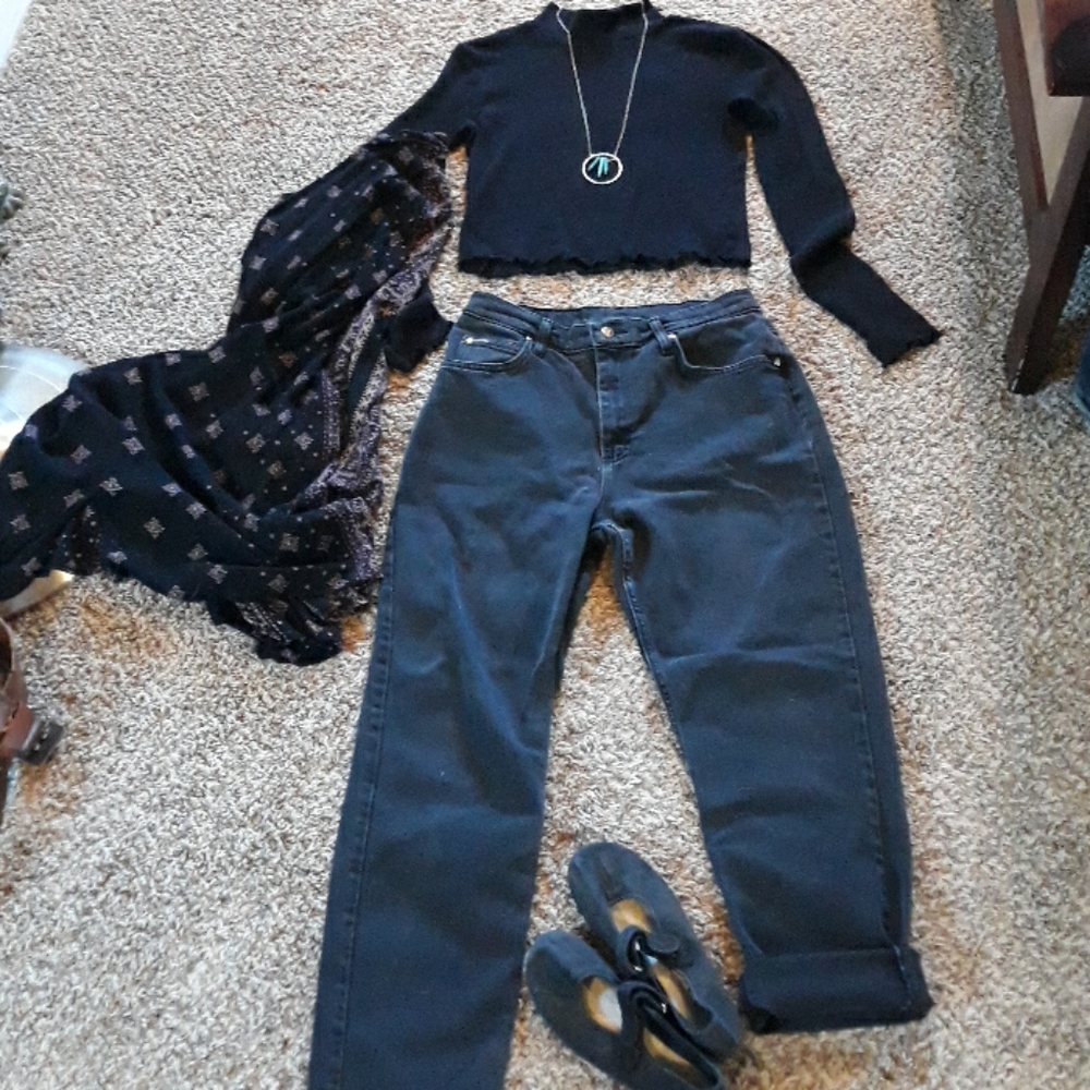 Vintage high waisted mom jeans by Lee